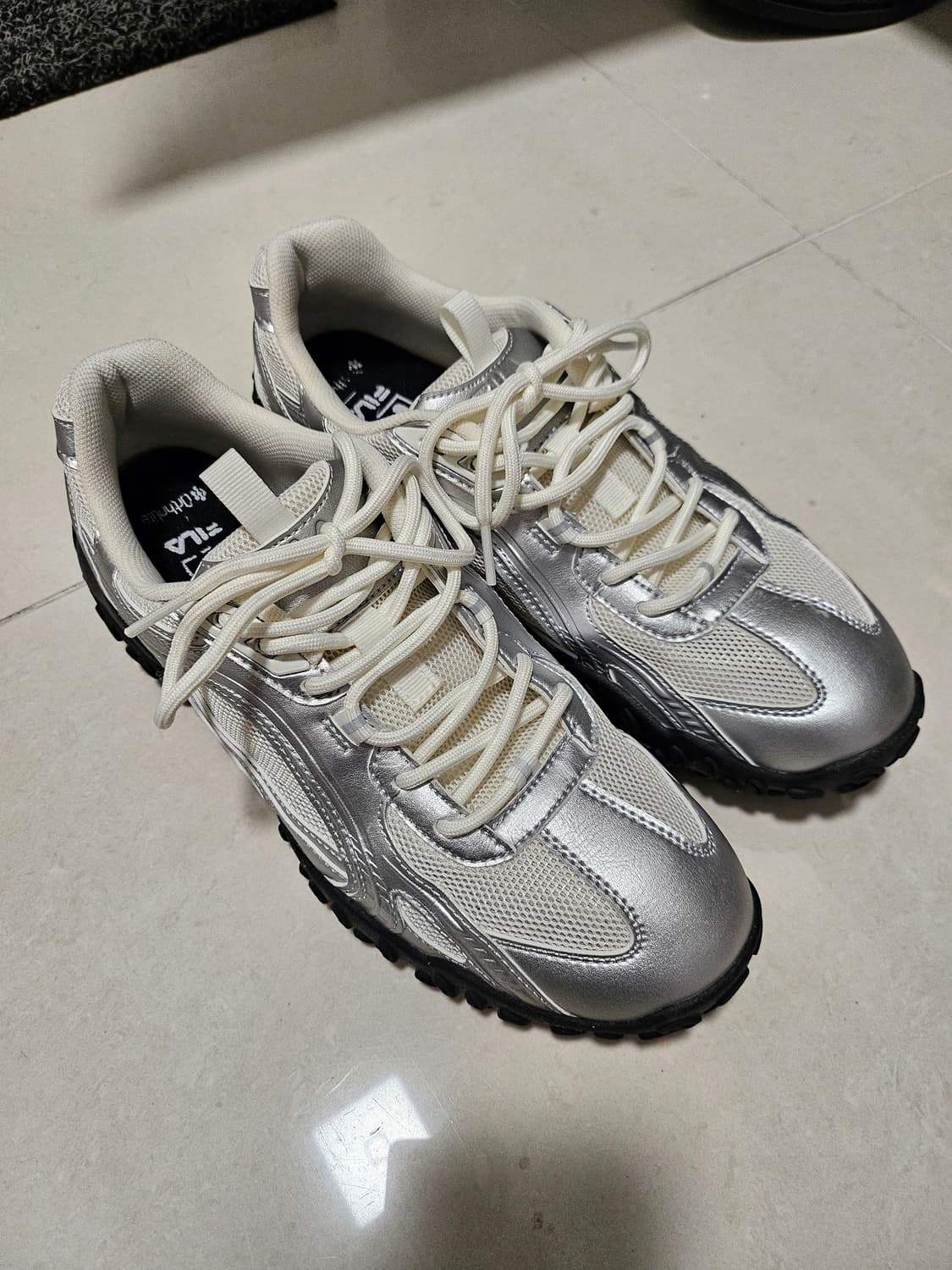 FILA 에샤페 실버문 상품이미지1