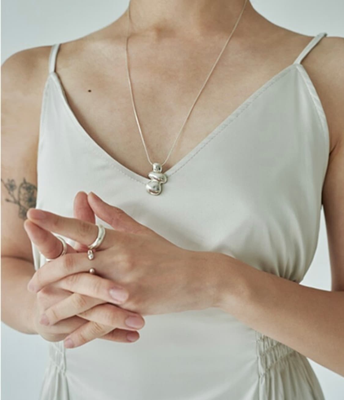 수리움 페블 목걸이 상품이미지4