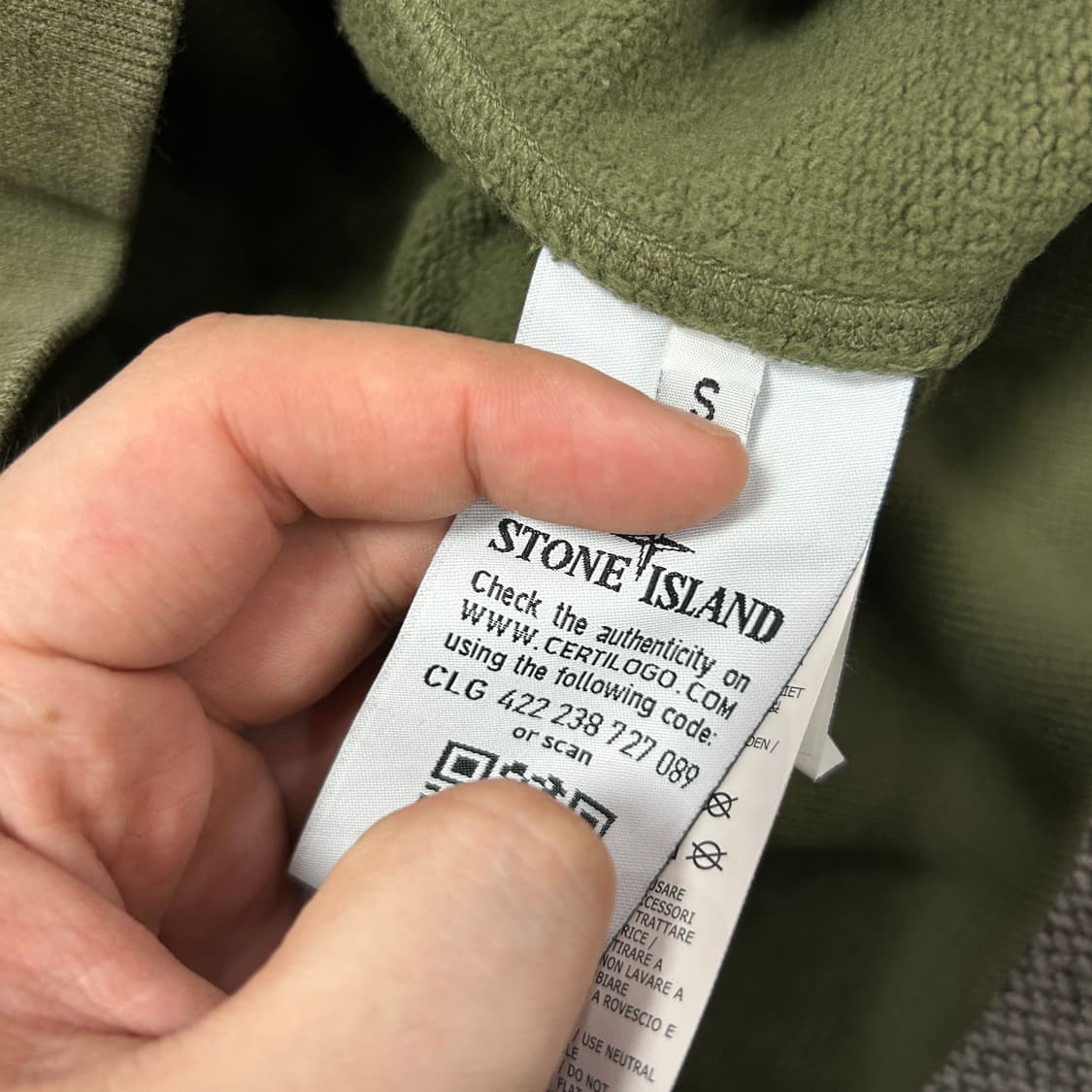 스톤아일랜드 카키 와펜 맨투맨(S) 상품이미지3