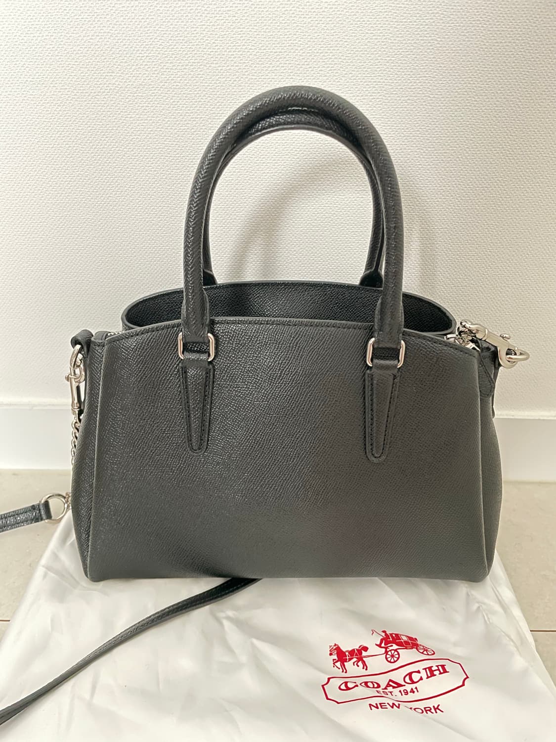 (새제품) 코치 블랙 미니 숄더백 + 더스트백 상품이미지2