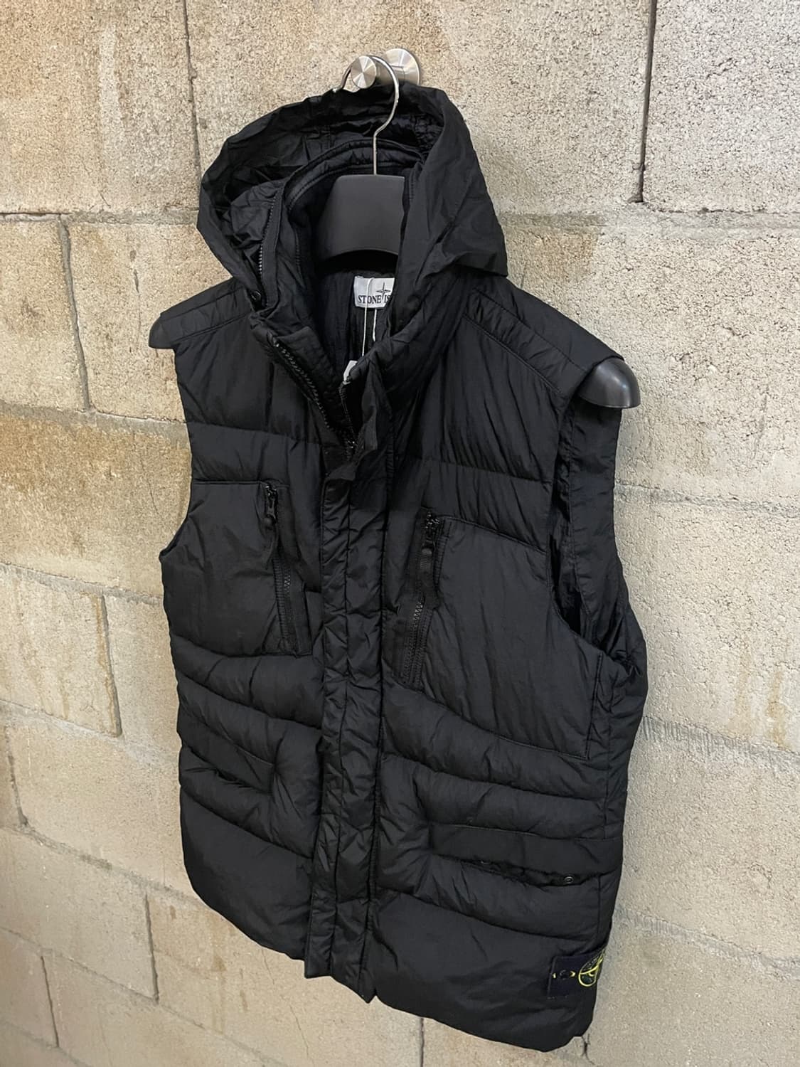 스톤 아일랜드 크링클랩스 다운 베스트 상품이미지6