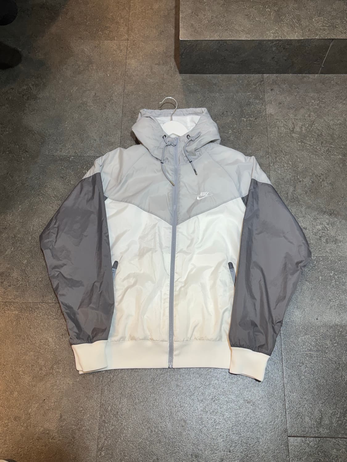 나이키 윈드러너 바람막이 L사이즈 상품이미지2