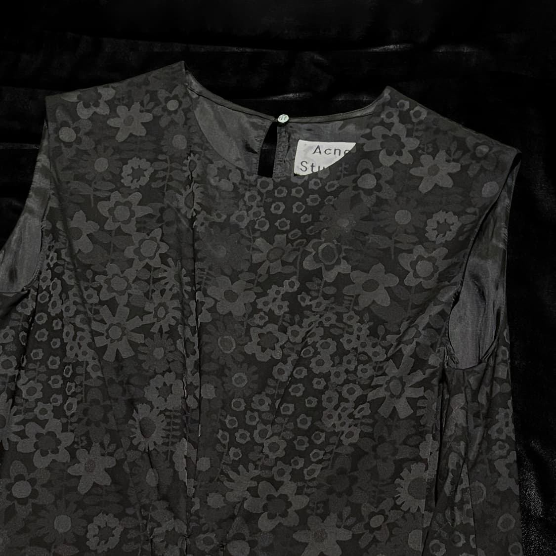 아크네 스튜디오 블랙 플라워 원피스 상품이미지3
