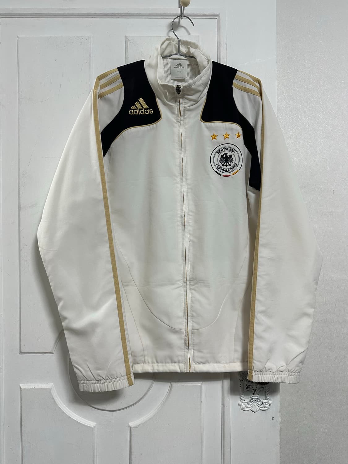 아디다스 독일 대표팀 바람막이 상품이미지1