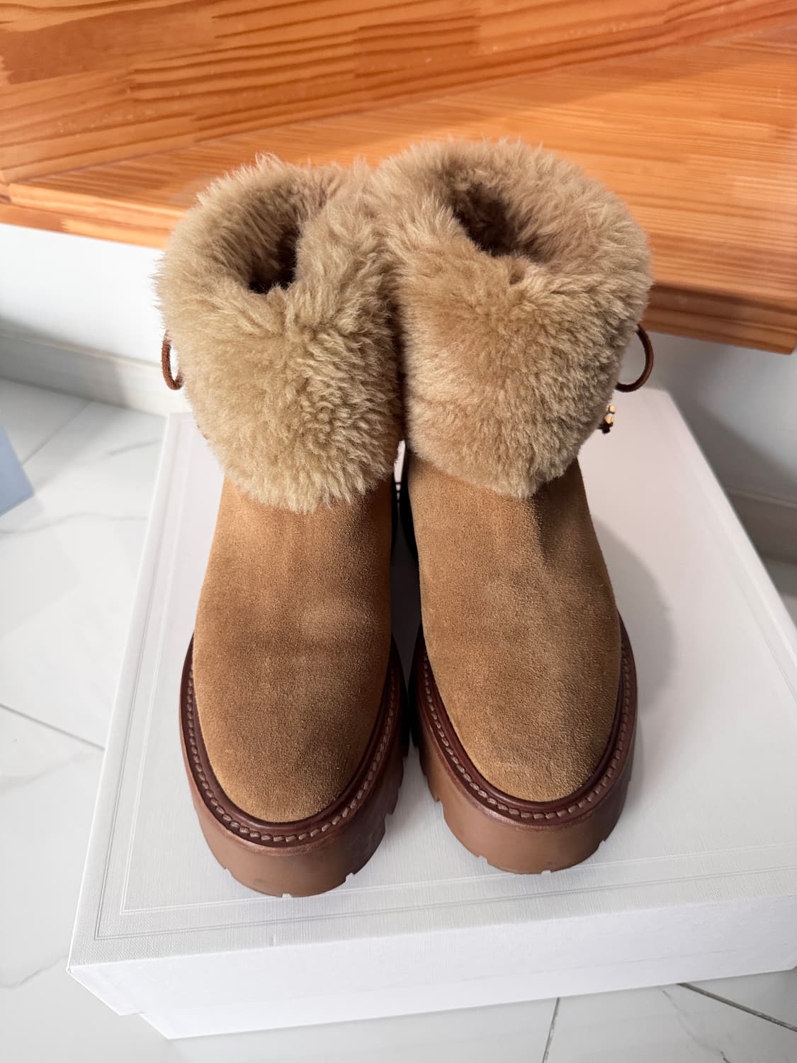 [37] 셀린느 트리옹프 태슬 벌키 크롭 부츠 상품이미지2