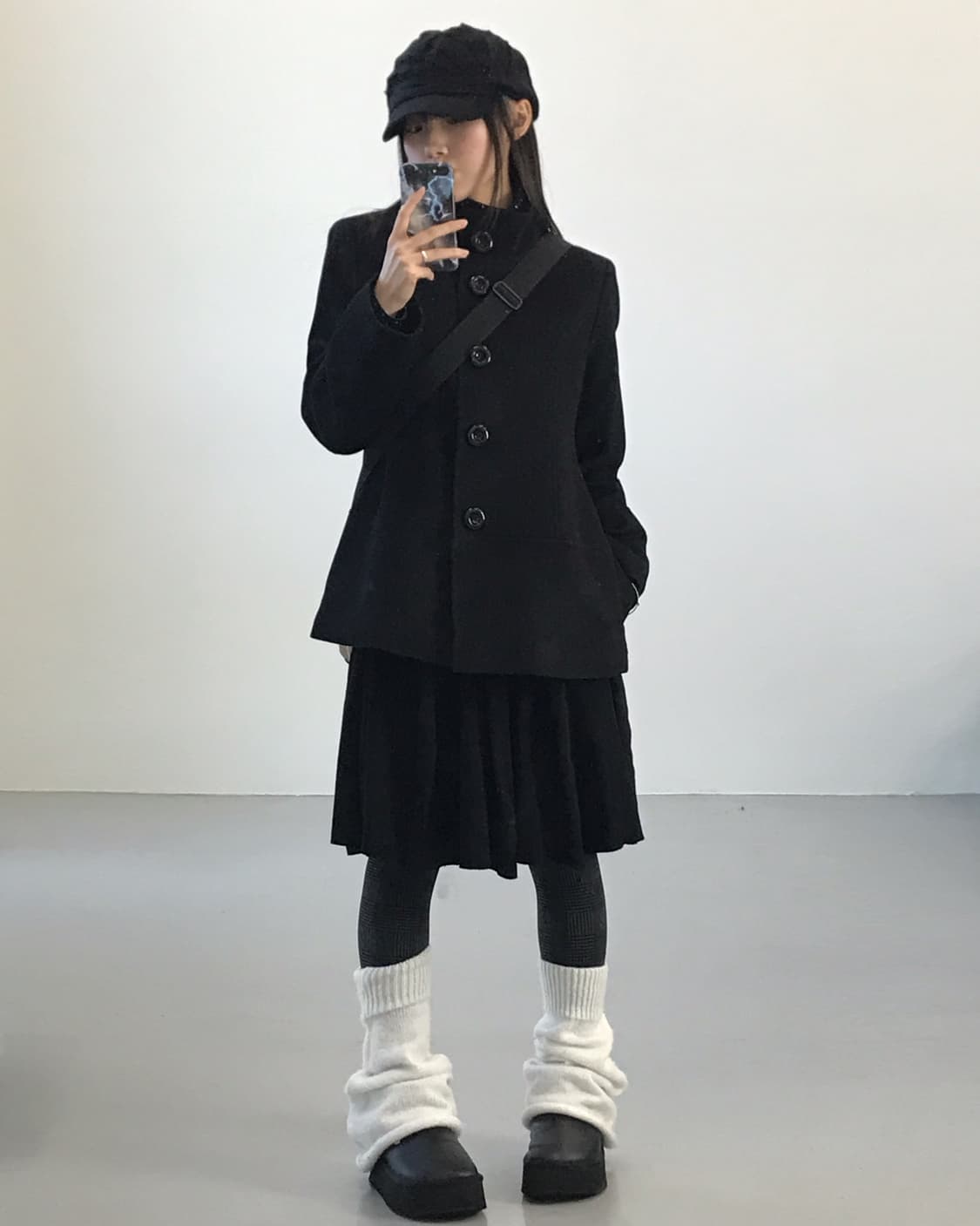 Theoria Black Stand Collar Wool Coat 상품이미지2