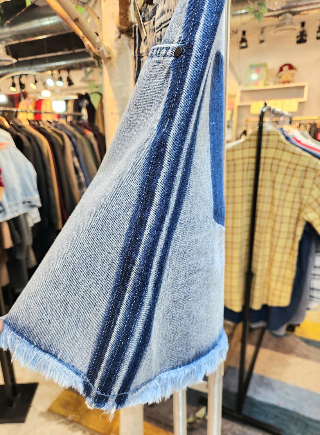 새제품)아디다스+크세니아 콜라보 연청 삼선 데님스커트 상품이미지4