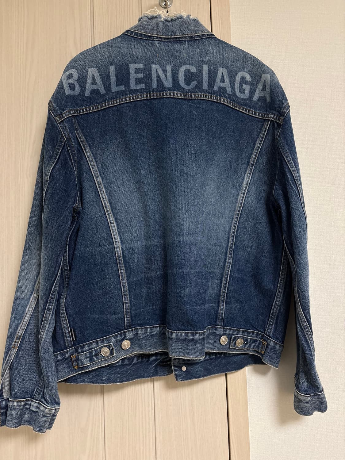발렌시아가 백로고 데님 청자켓 44사이즈 상품이미지2