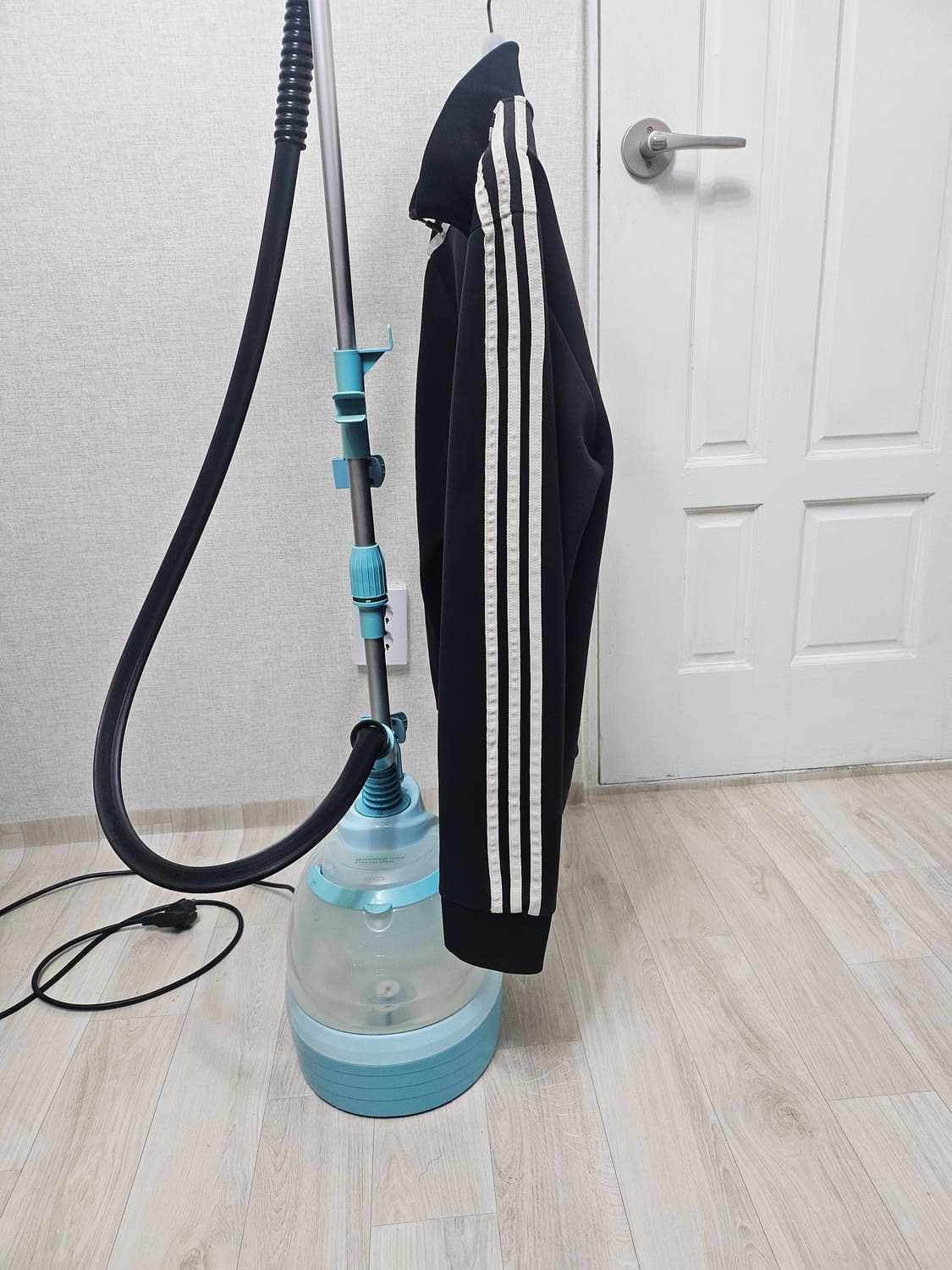 (105~110)XL☆초대장급☆아디다스 에센셜3st [검흰] 트랙탑져지 상품이미지4