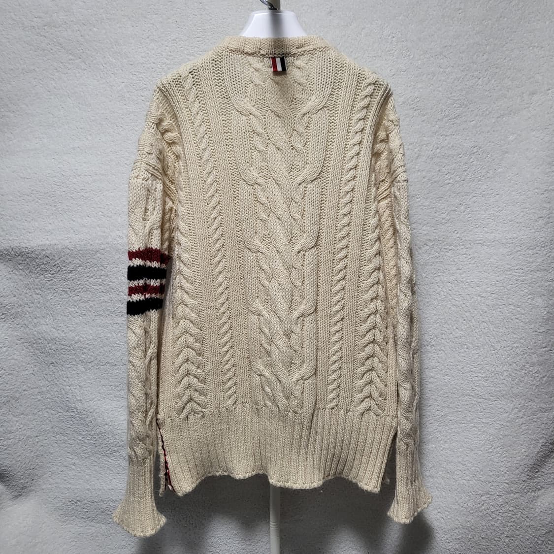 [정품] 5 / 톰브라운 사선완장 도네갈 아란케이블 니트  상품이미지2