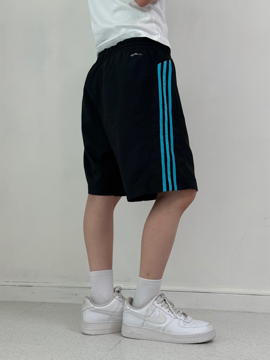 아디다스 네이비 블루 삼선 반바지 상품이미지3