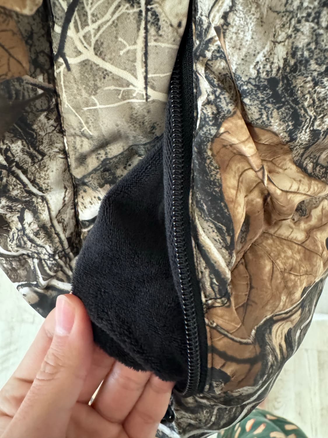 더베리웜 the very warm 리얼트리 콜라보 푸퍼 패딩 상품이미지3