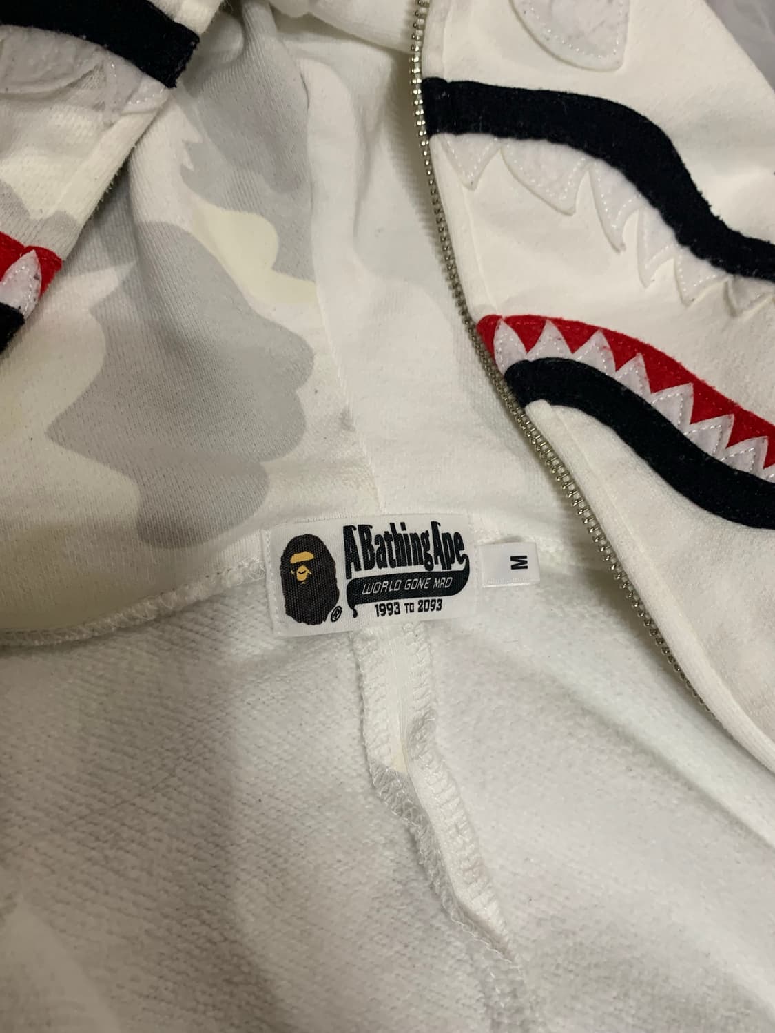 베이프 샤크후드 백계 야광 상품이미지7