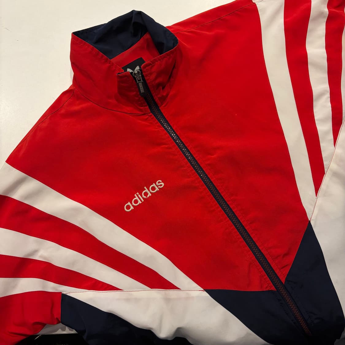 [105] 아디다스 올드스쿨 바람막이 집업 자켓 레드 D544 상품이미지3