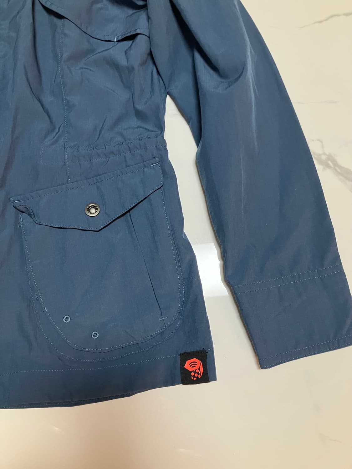 마운틴하드웨어 초경량 여성 바람막이 S 상품이미지3