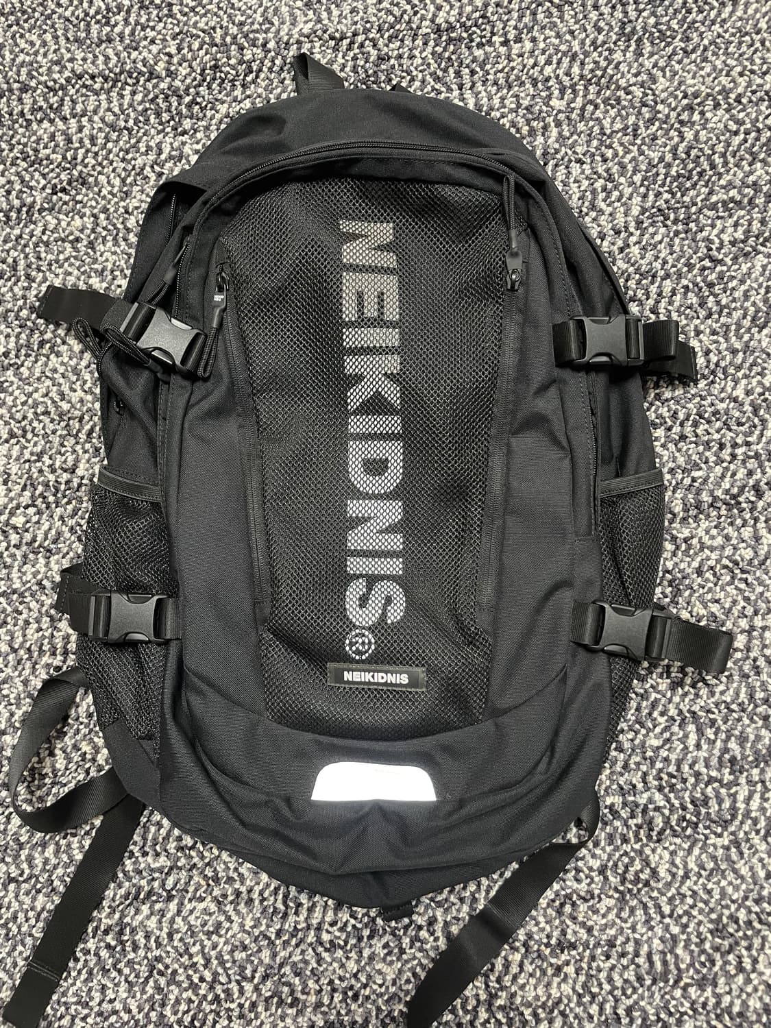 네이키드니스 백팩 블랙 상품이미지1