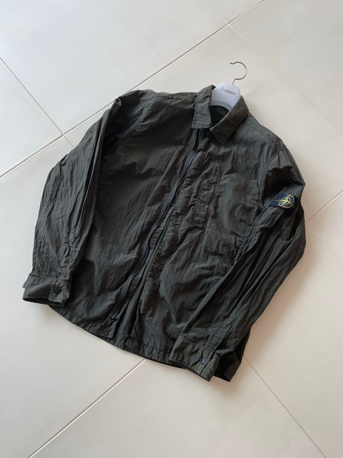 스톤아일랜드 18ss 나일론 메탈 셔츠 자켓 xl 카키 상품이미지3