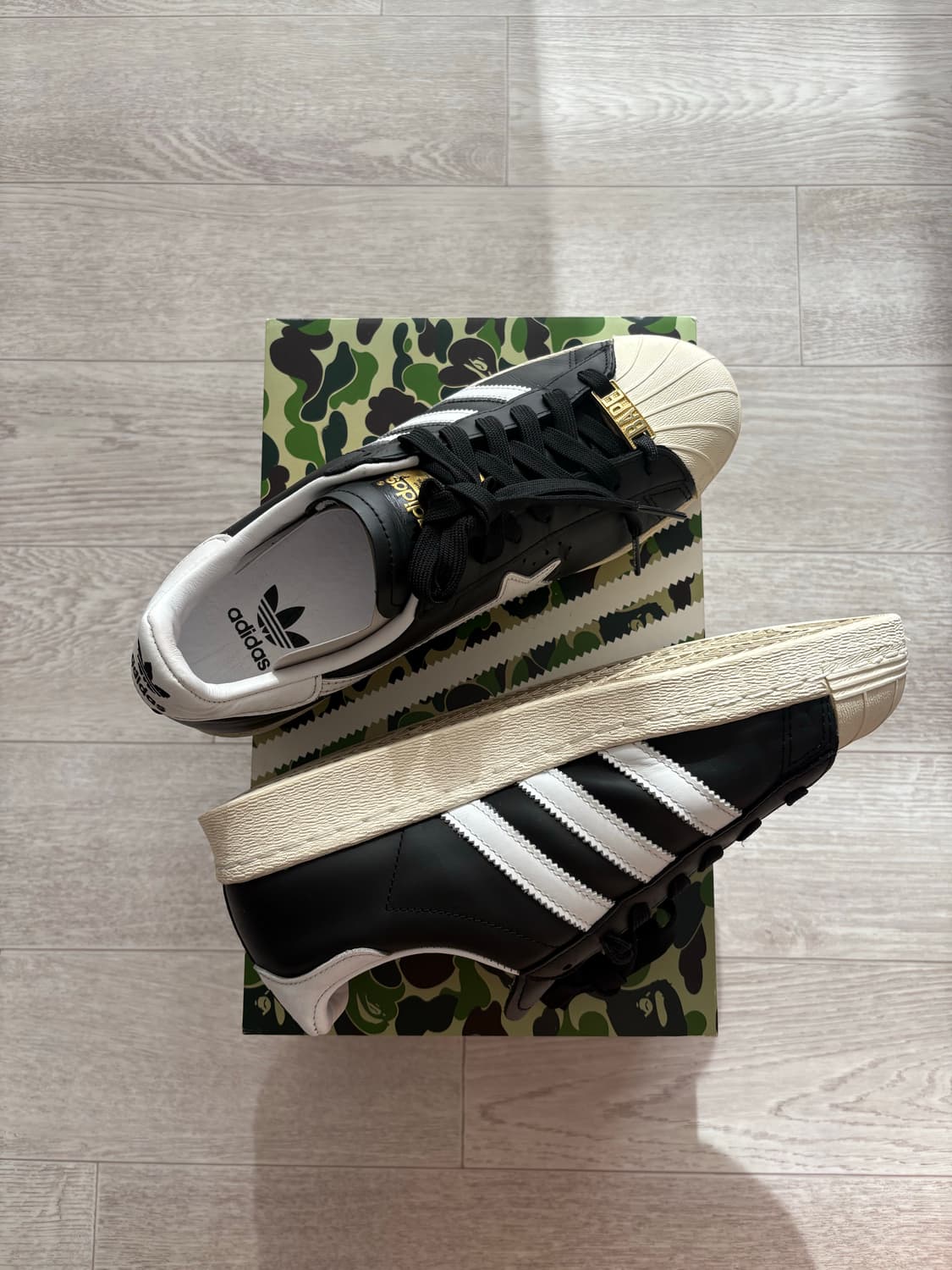 아디다스 x 베이프 슈퍼스타 80s 코어 블랙 오프 화이트 상품이미지3