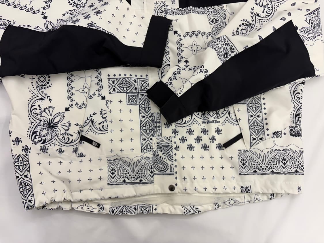 [100] 노스페이스 여성 마운틴 자켓 상품이미지3