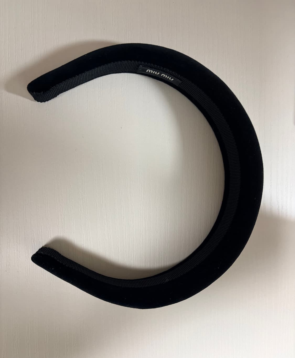 미우미우 벨벳 머리띠(정품) 상품이미지2