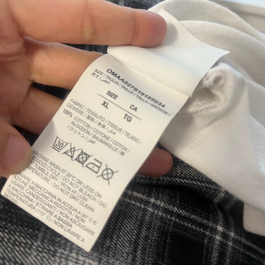 오프화이트 심슨 반팔티 상품이미지3