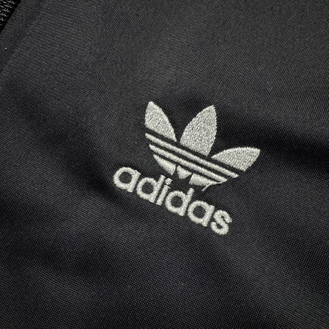 Name : 아디다스 실버로고 사이드라인 블랙컬러 져지 :)  상품이미지5