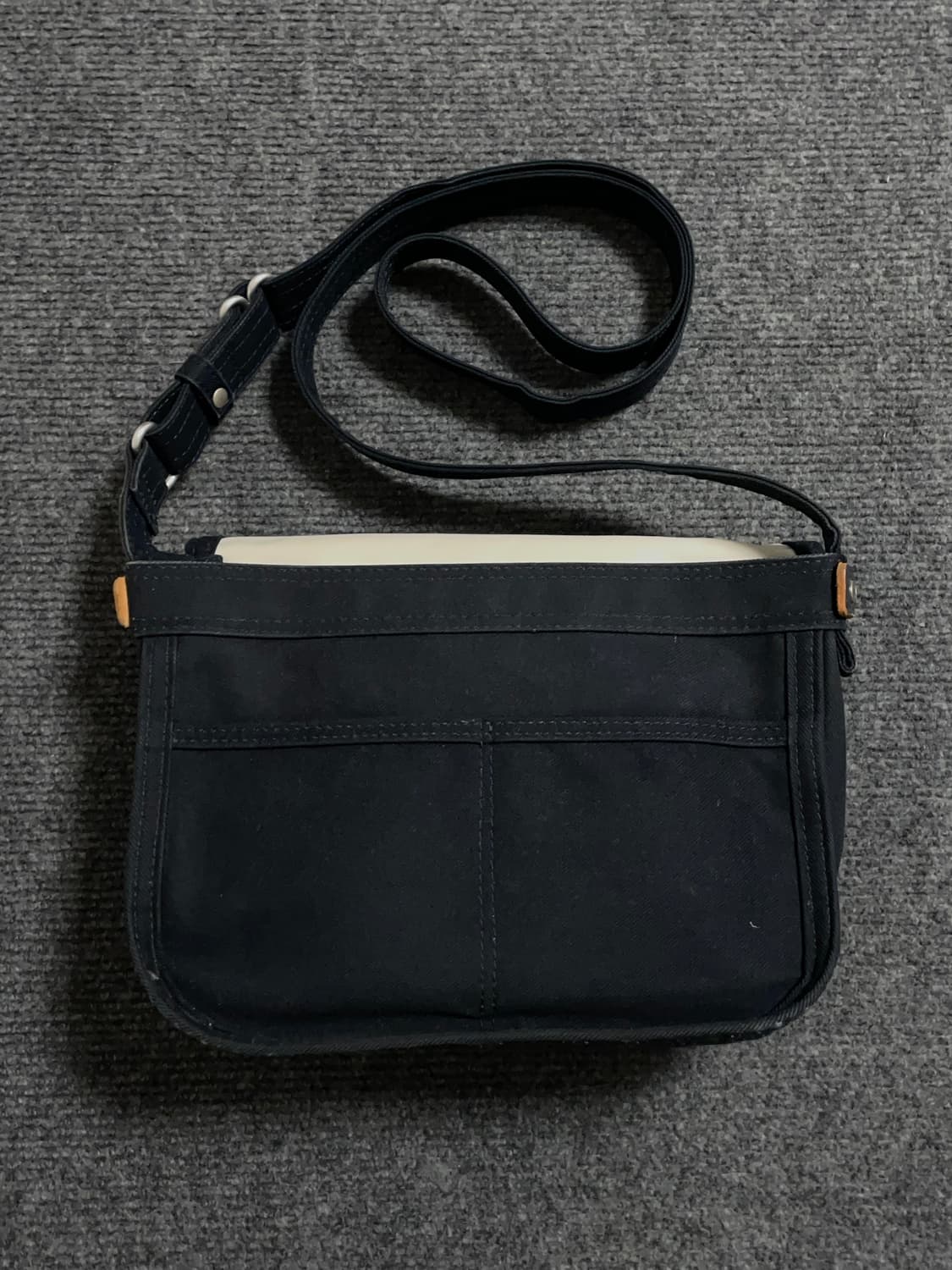 포터 네이비 메신저백 상품이미지3