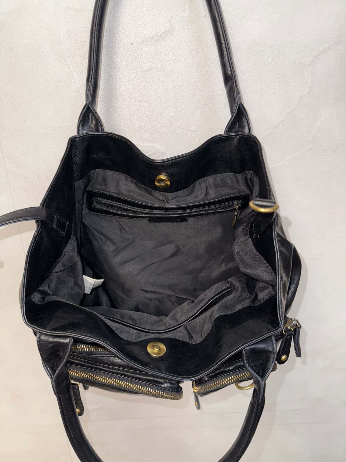 Black multi pocket stud shoulder bag 상품이미지6