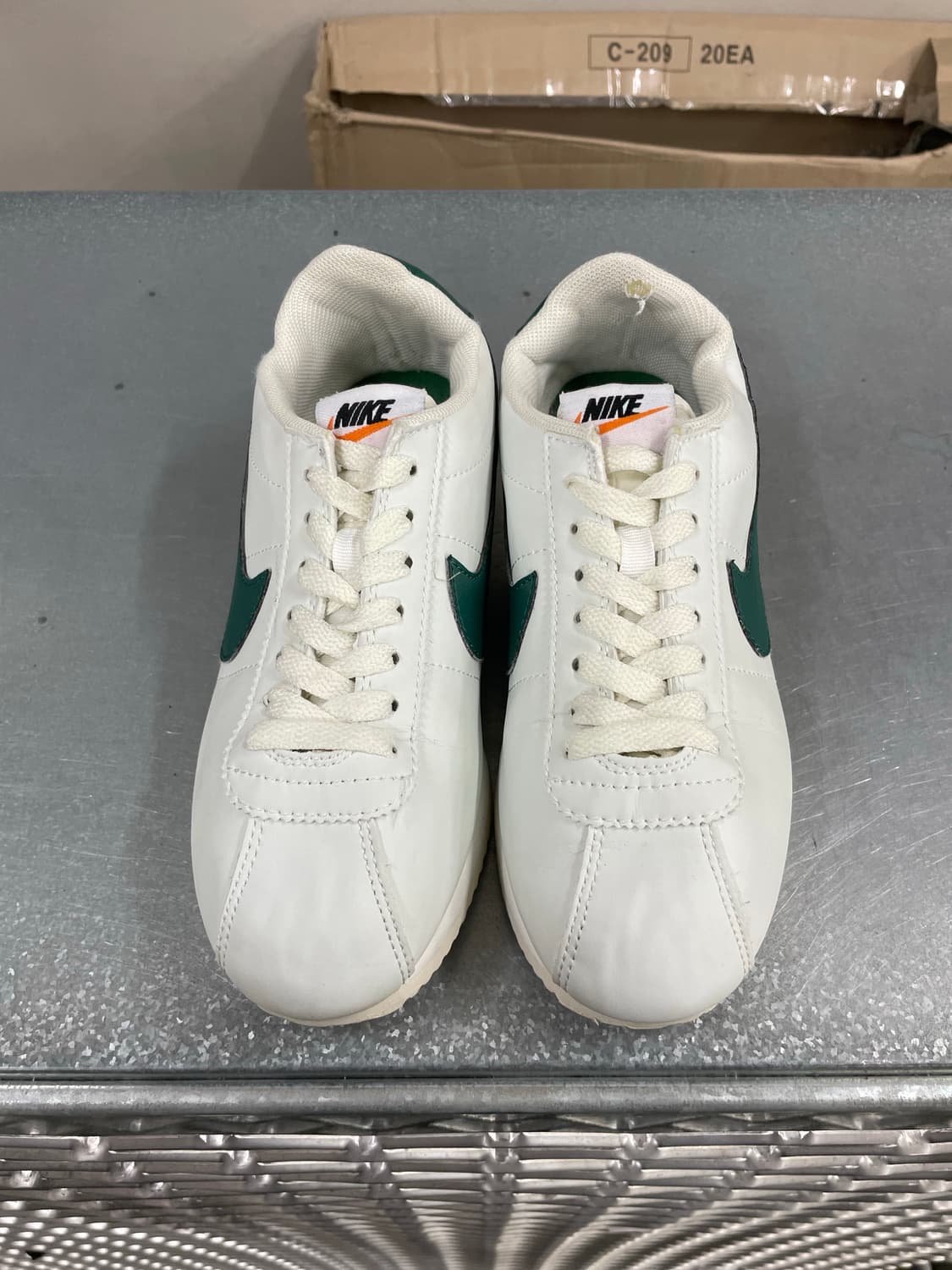 나이키 코르테즈 그린 앤 말라카이트 235 상품이미지5