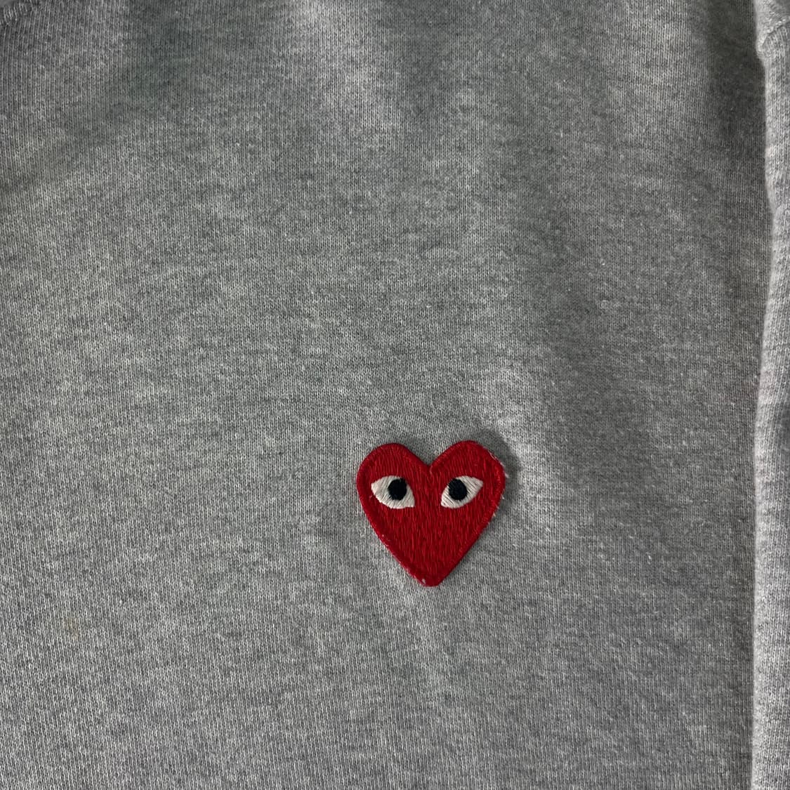 100 꼼데가르송 레드 하트와펜 그레이 후드티  상품이미지2