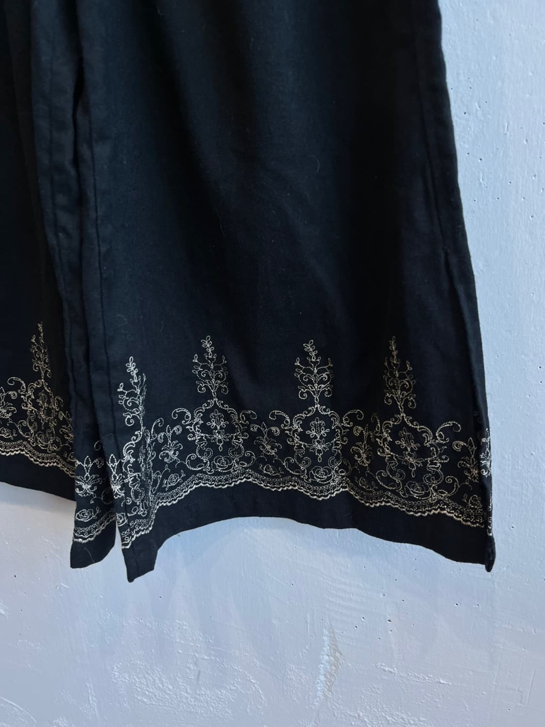 액시즈팜 자수 큐롯팬츠 상품이미지3