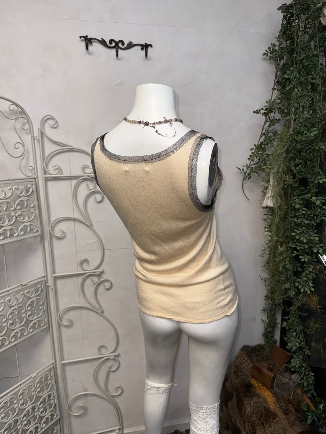 Ivory vintage ribbon printed sleeveless 상품이미지3