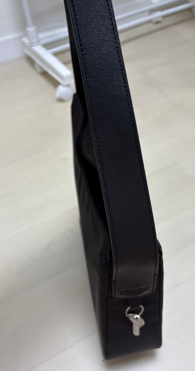 얼바닉30 나일론 호보백 상품이미지5