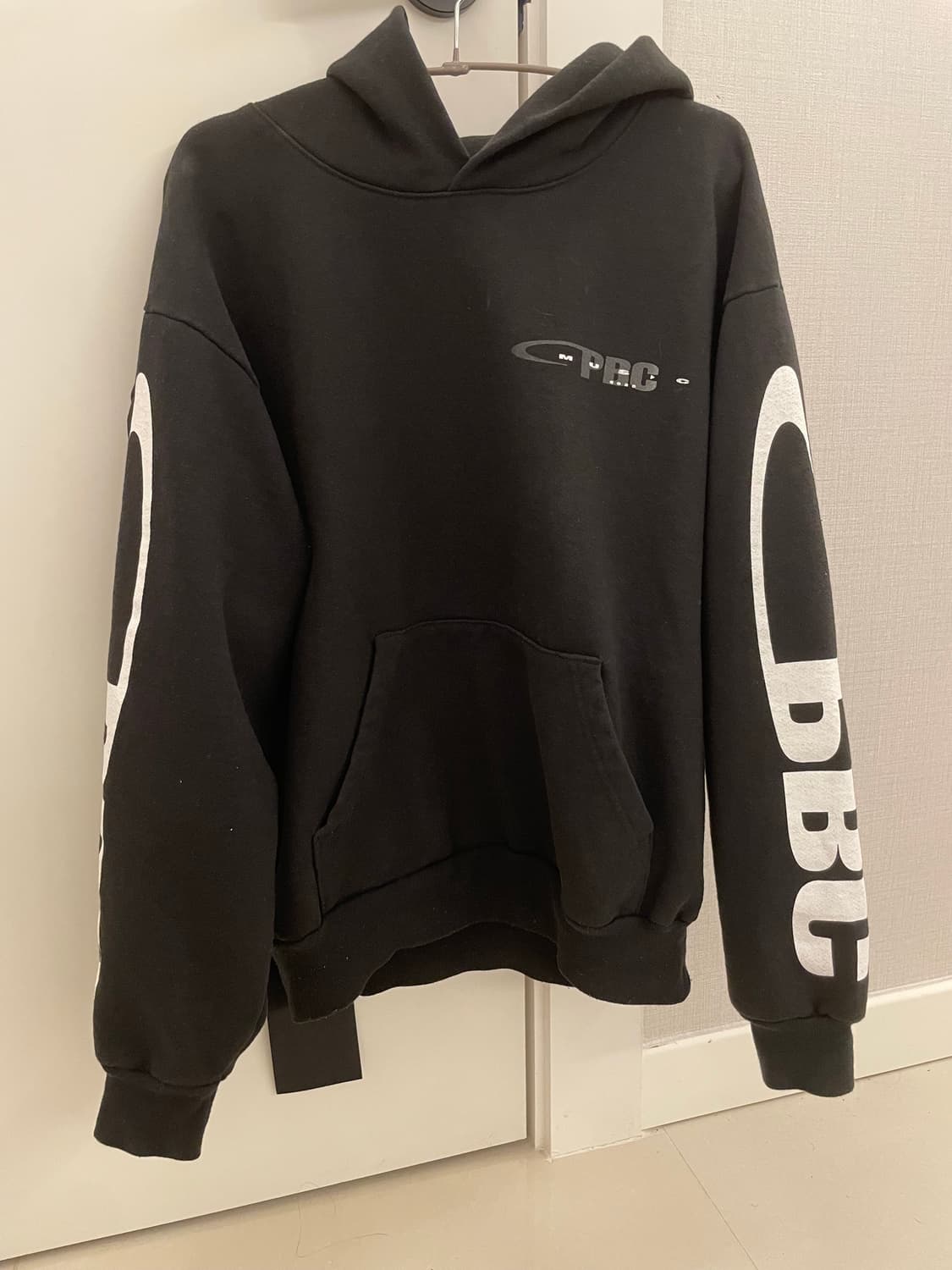 플레이보이 카티 머천 후드티 상품이미지1