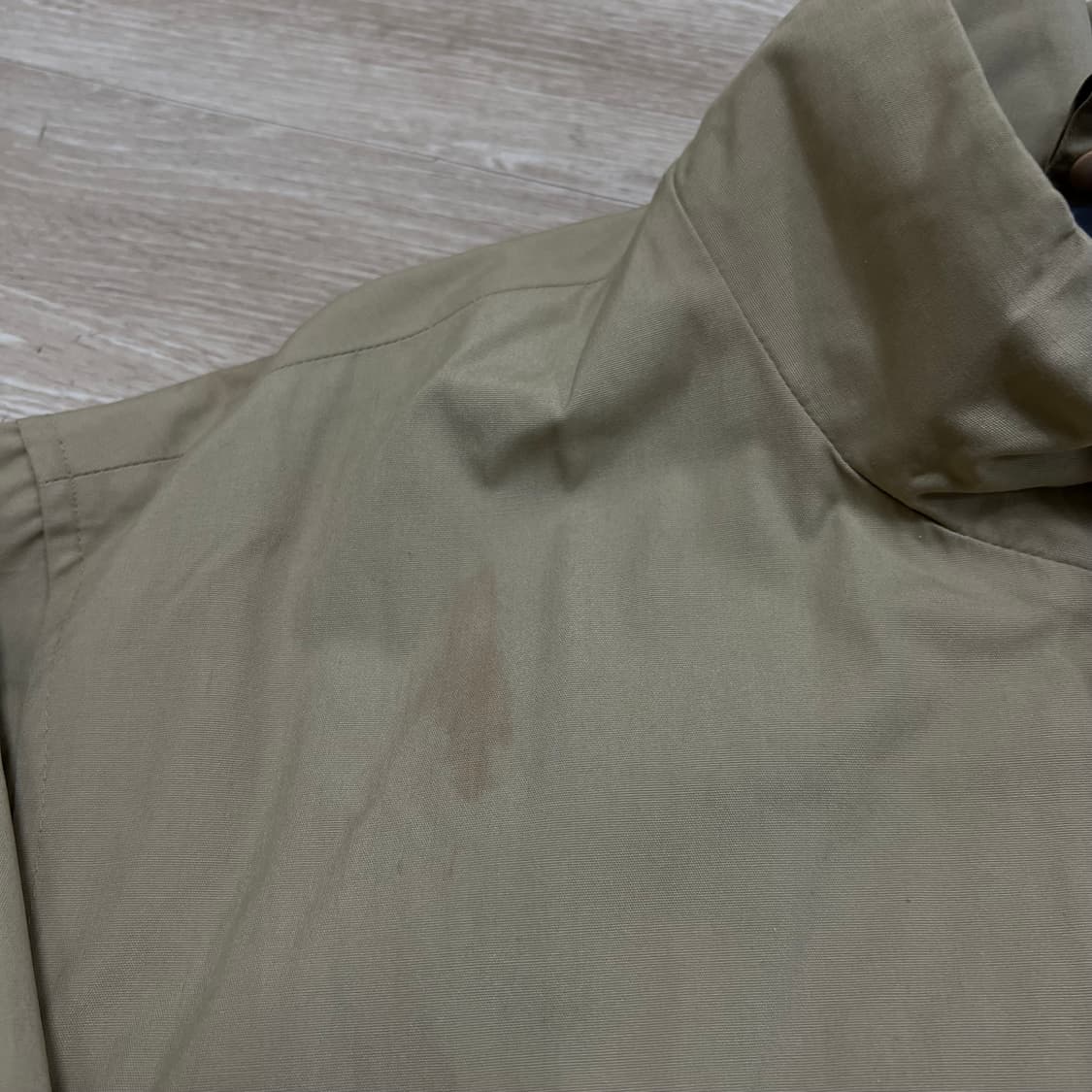 헤지스 자수 로고 스탠드넥 바람막이 집업자켓 [베이지] M/95 상품이미지6