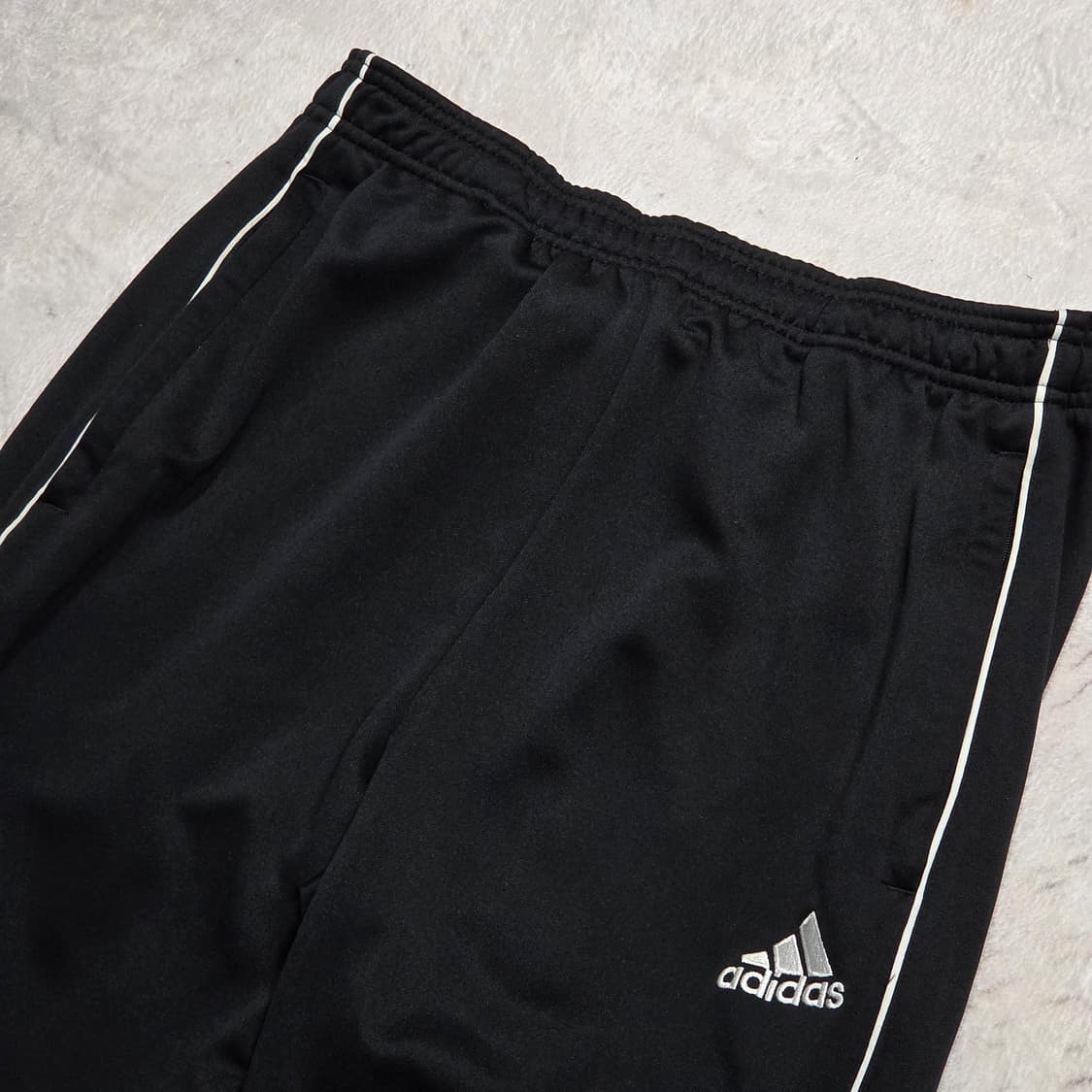 아디다스 블랙 트랙팬츠 상품이미지2