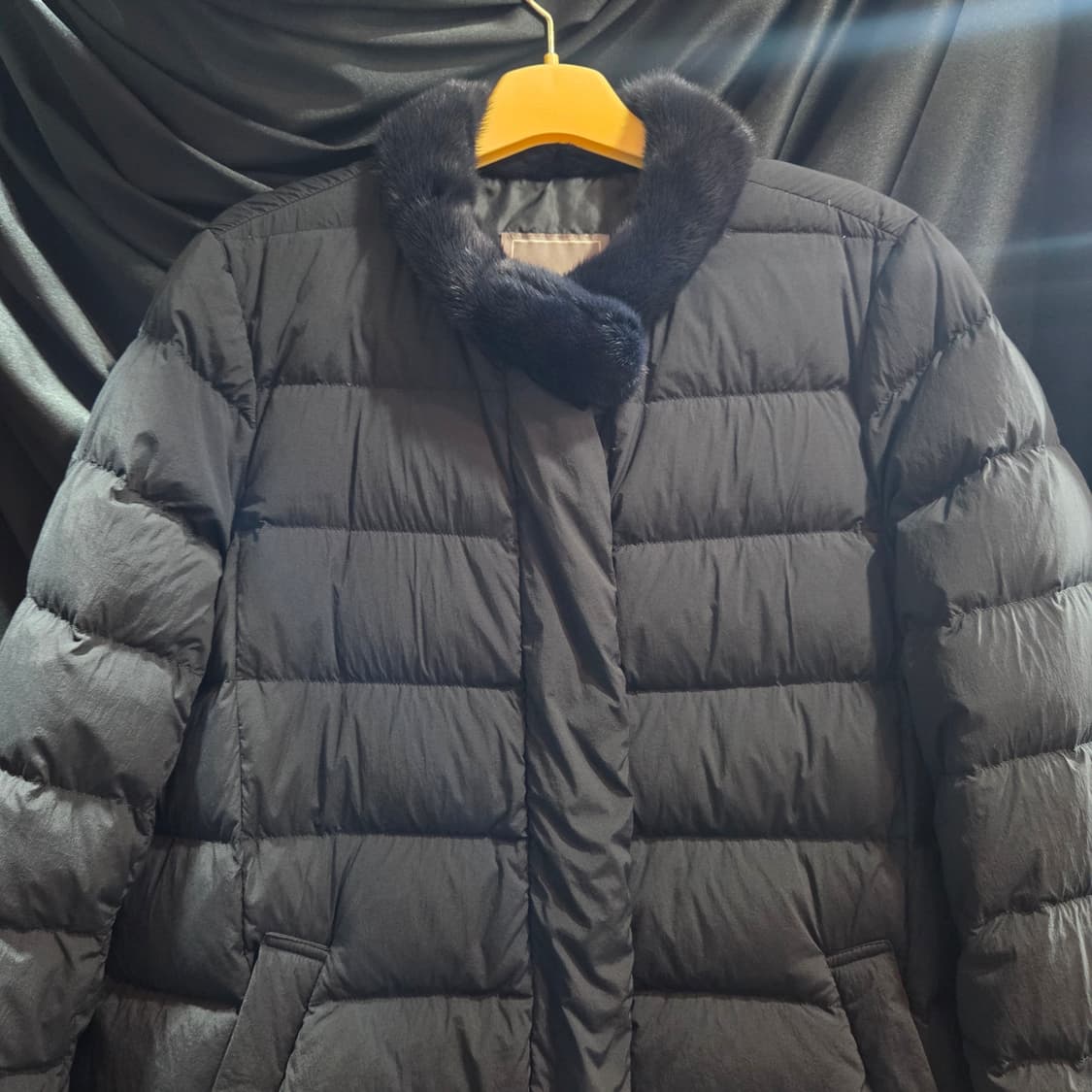 BCBG 밍크넥 구스 롱 다운패딩 상품이미지3