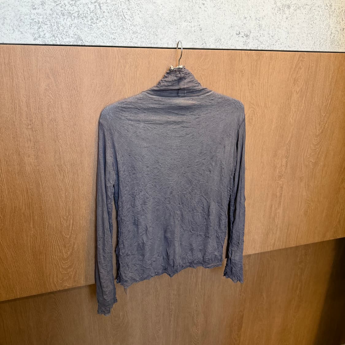 빈티지 터틀넥 티셔츠 크링클 텍스처 레이어드 디테일 라이트 퍼플 상품이미지2