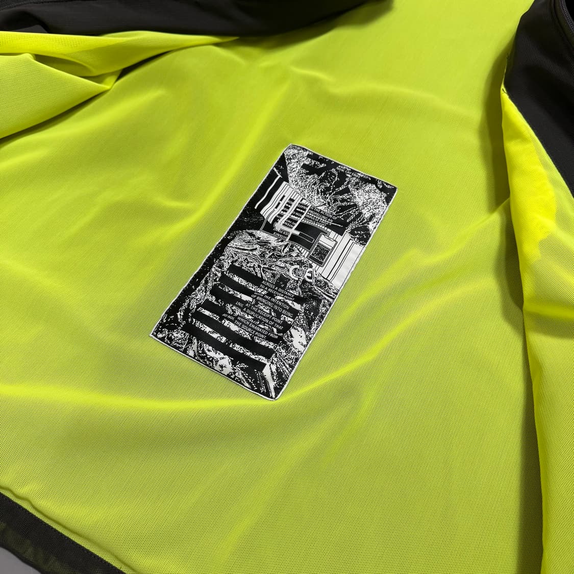 카브엠트(CAVEMPT) 24ss 라인드 파워넷 나일론 혼방 블루종 자켓 상품이미지7