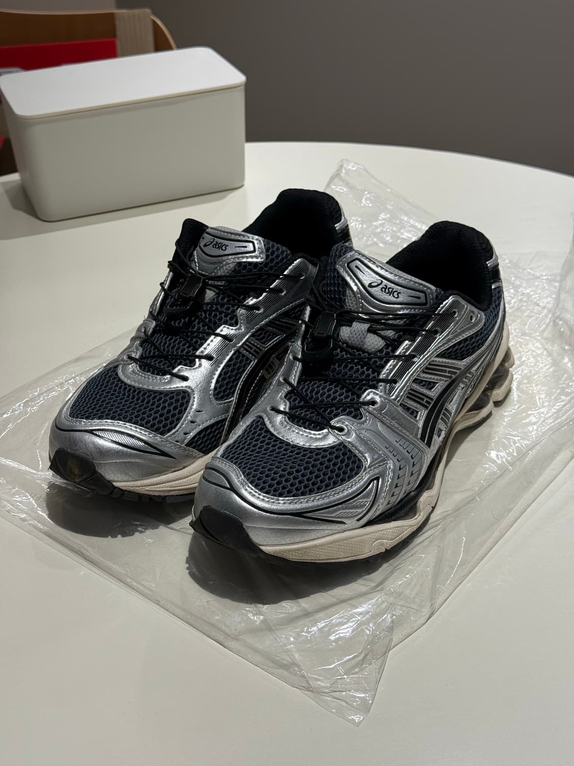 아식스 젤카야노14 캐리어 그레이 상품이미지1