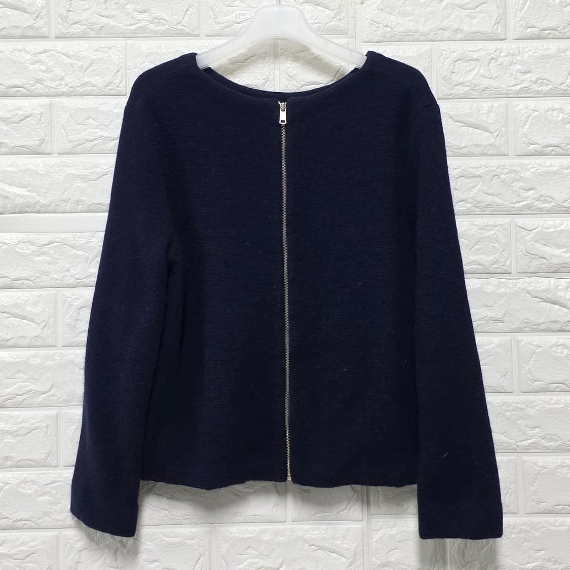 듀엘 DEWL 네이비 장식 니트 (FREE) 상품이미지4