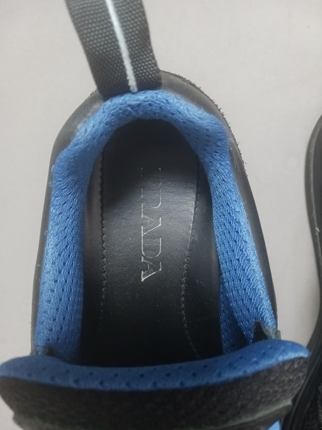 [270] 프라다 스카모시아토 벨크로 스니커즈 운동화 상품이미지4