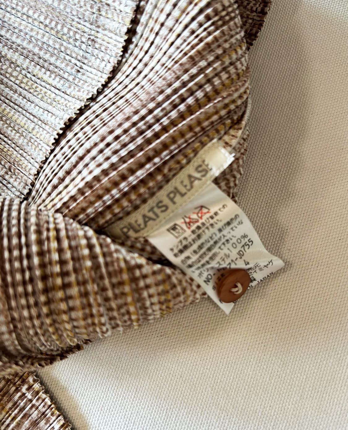 PLEATS PLEASE brown micro check cardigan 상품이미지10