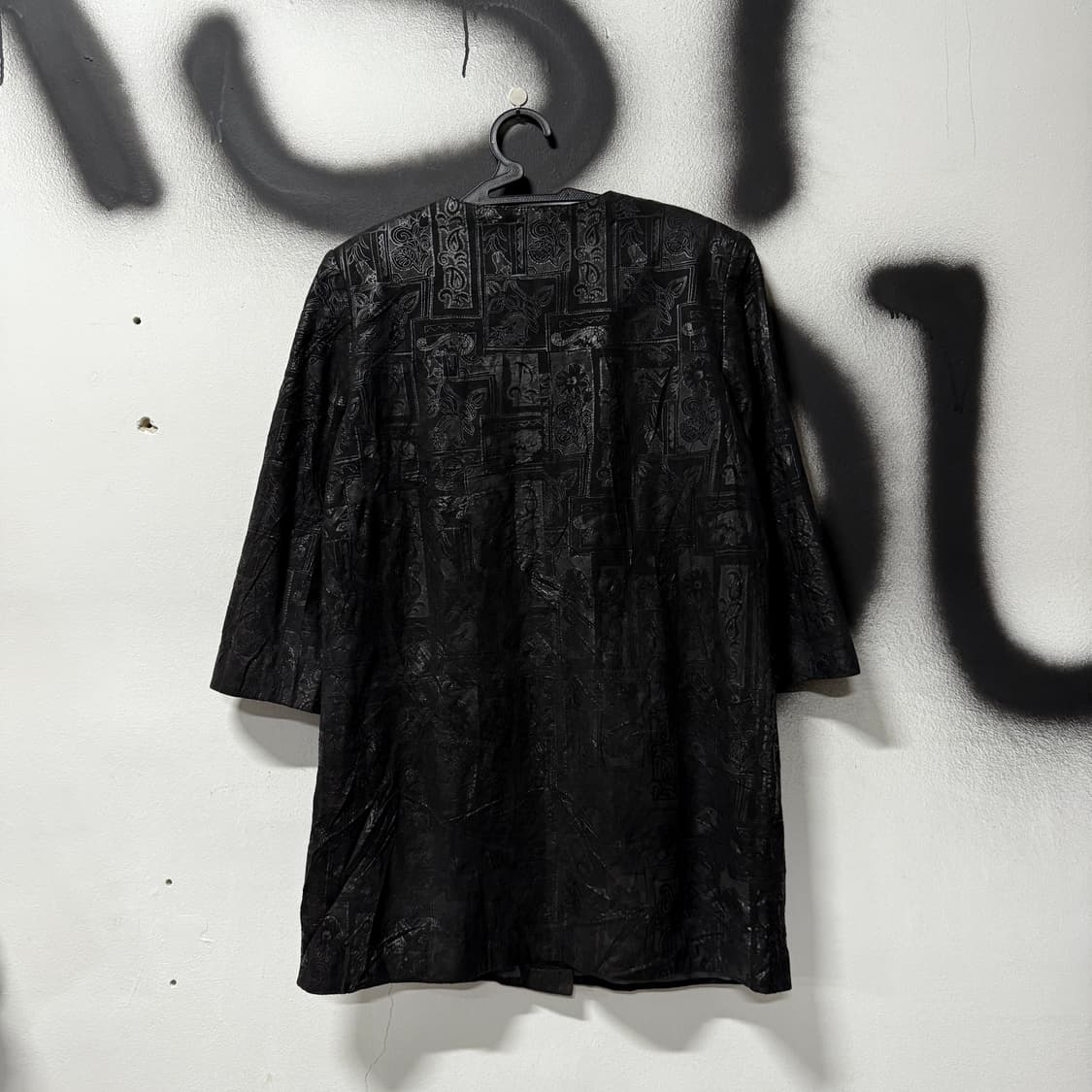 VTG 빈티지 100% 쉽스킨 오픈 카라 에스닉 패턴 양가죽 코트 상품이미지2