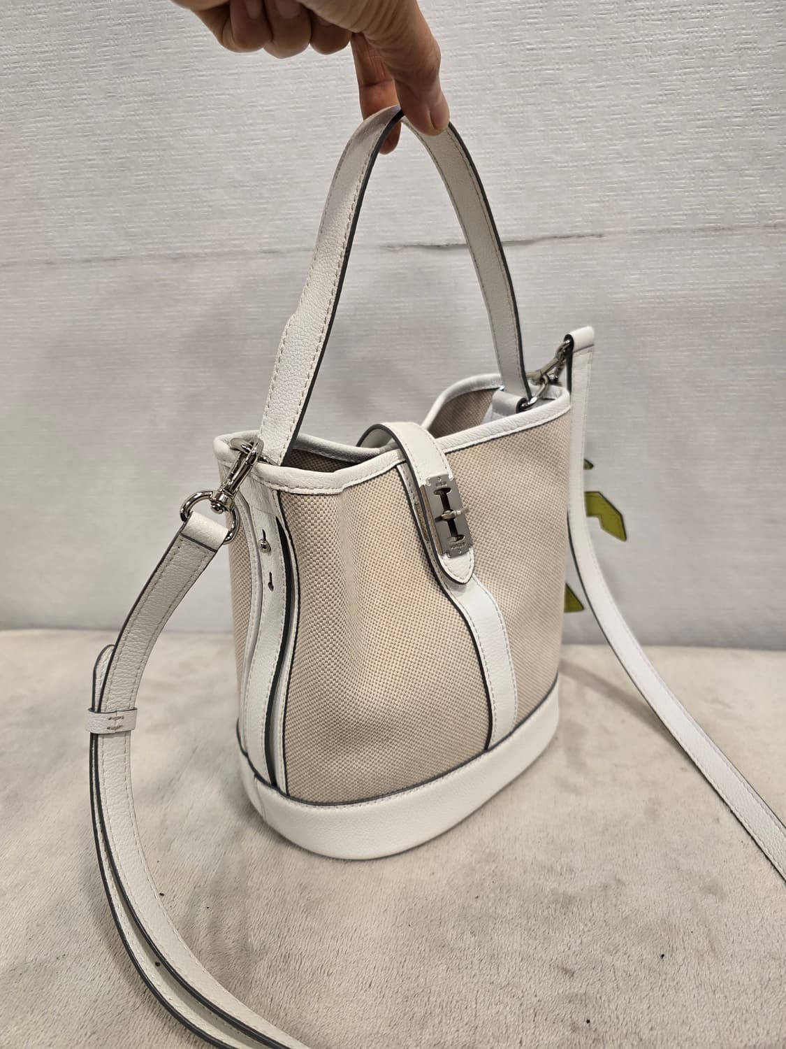 거의새거) 분크 페스토네 바스켓 피콜로 화이트 토트백 크로스백 상품이미지5