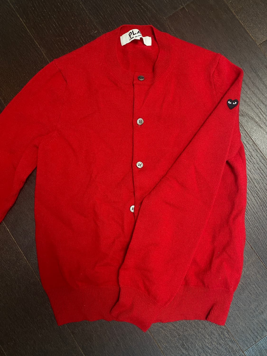 Comme des Garçons Play 레드 라운드넥 가디건 상품이미지1