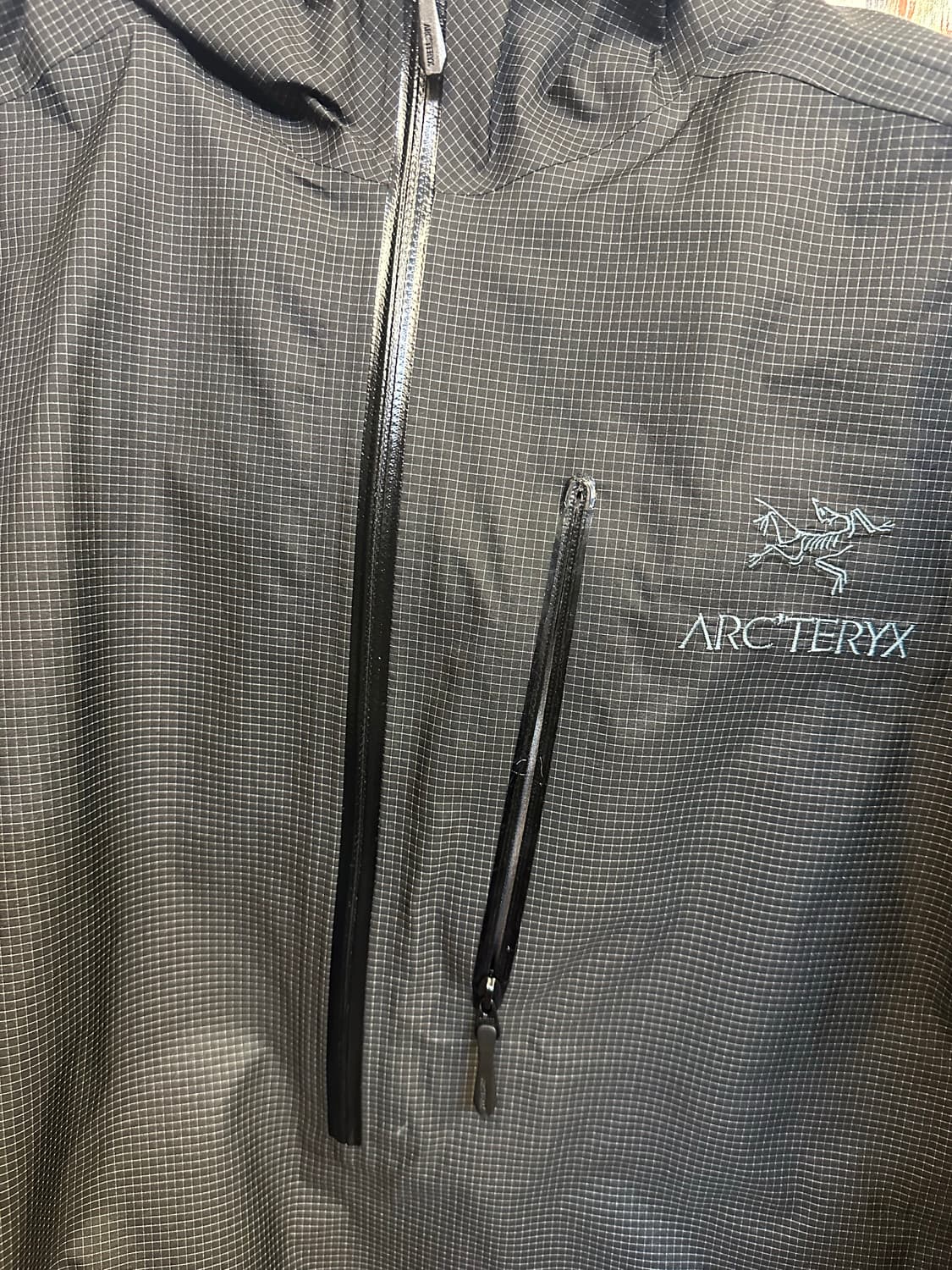 아크테릭스 고어텍스 경량자켓  상품이미지3