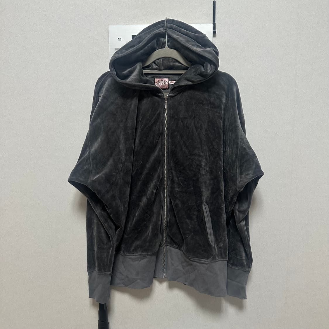 쥬시꾸뛰르 벨벳 후드집업 상품이미지4