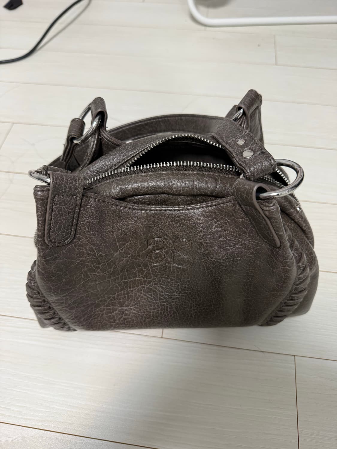 애즈온 보니타 미니백 브라운 상품이미지1