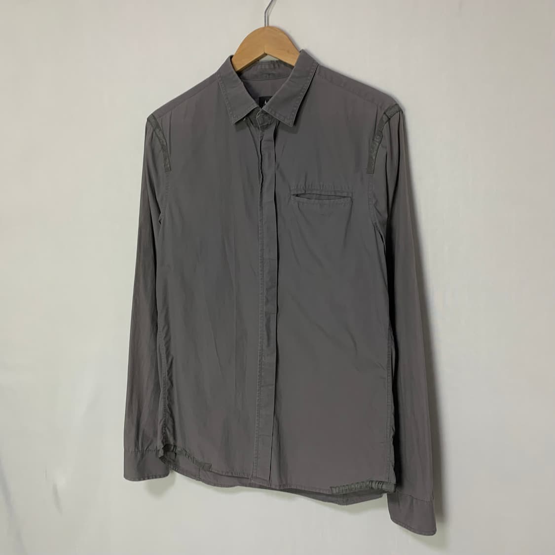 아르마니 익스체인지 알마니 차콜 스탠다드 셔츠 M 남녀공용 상품이미지2